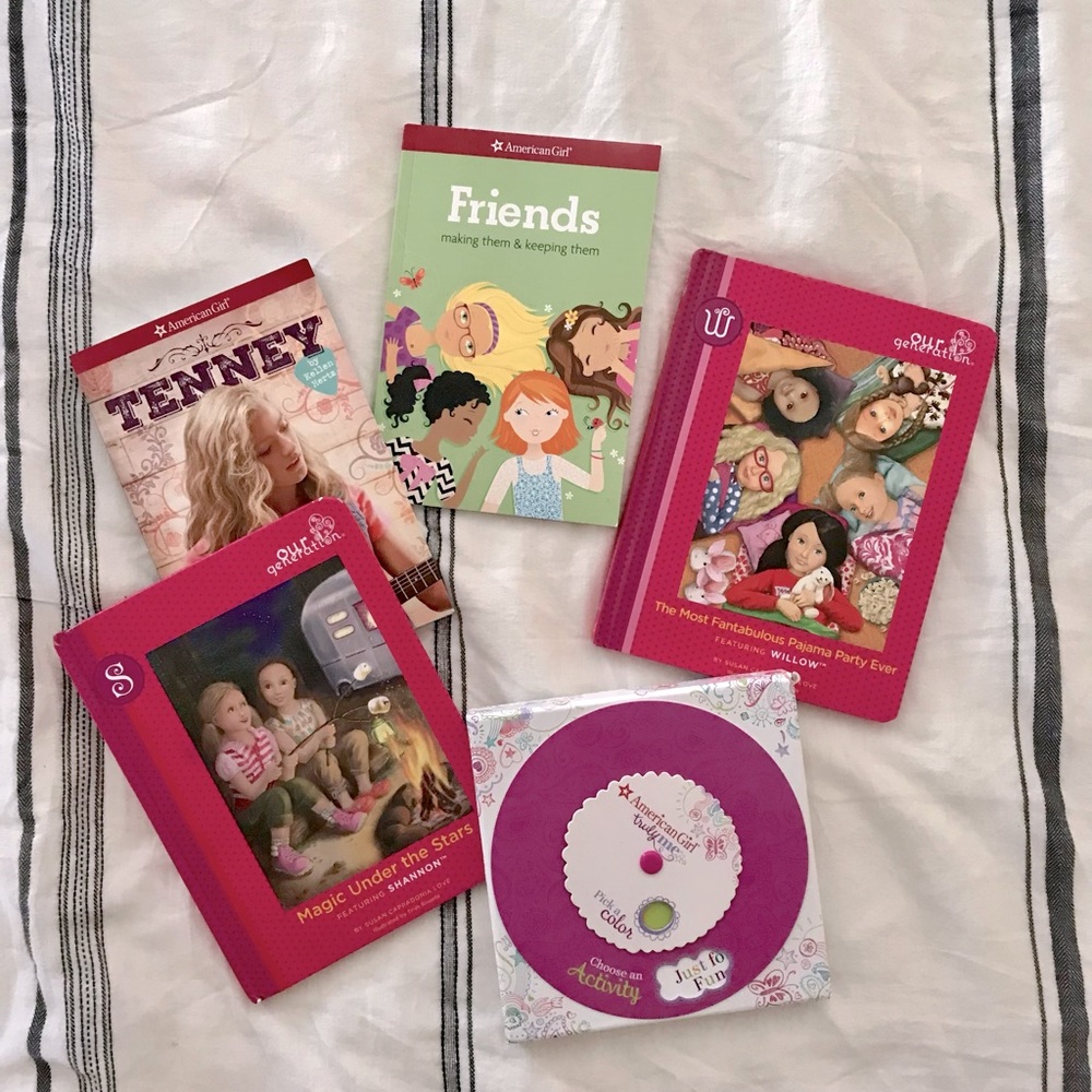 🎁3/$15 AMERICAN GIRL/OUR GENERATION BOOK/GAME BUNDLE
